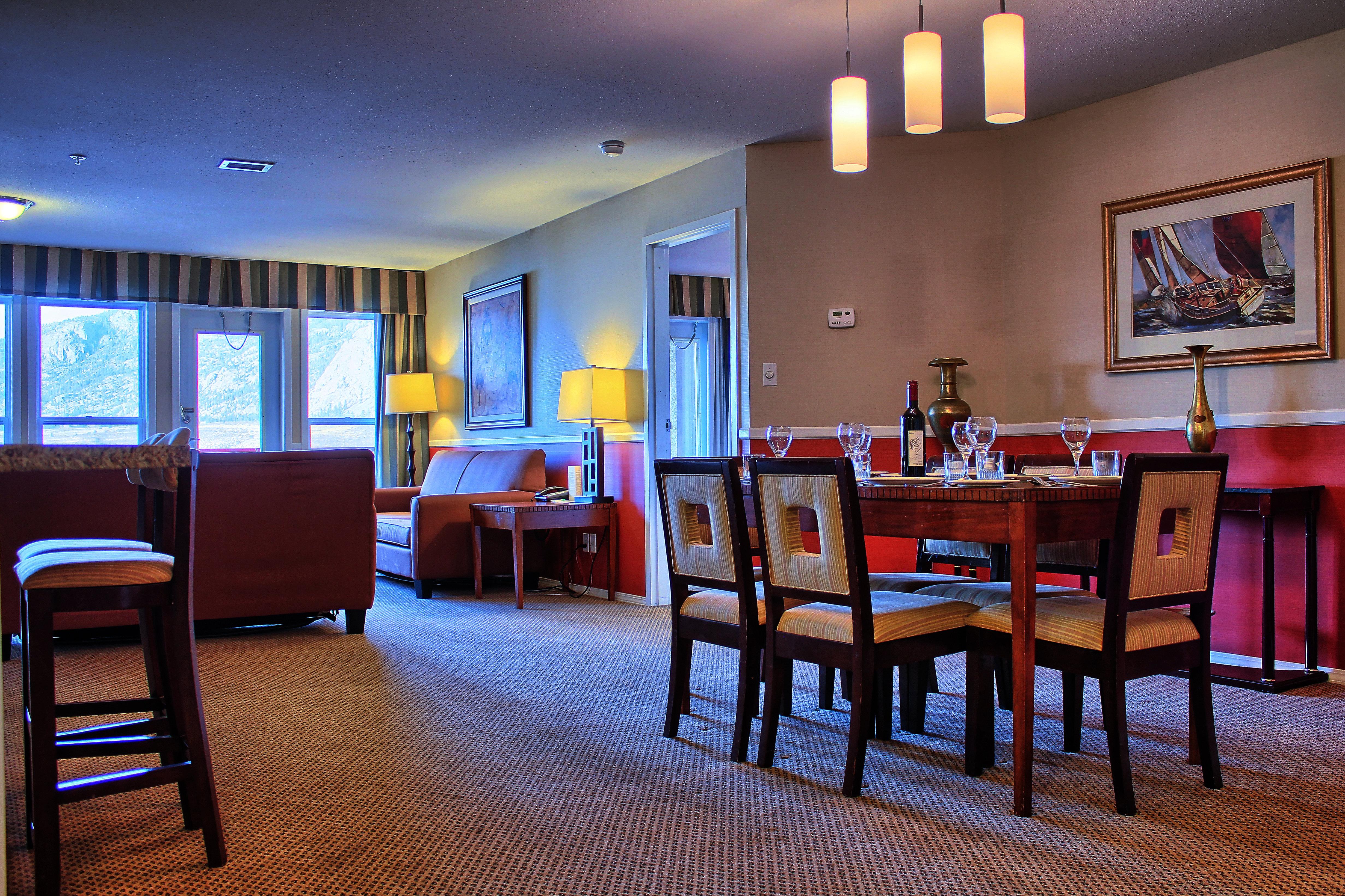 Holiday Inn Hotel & Suites Osoyoos By Ihg Exterior photo