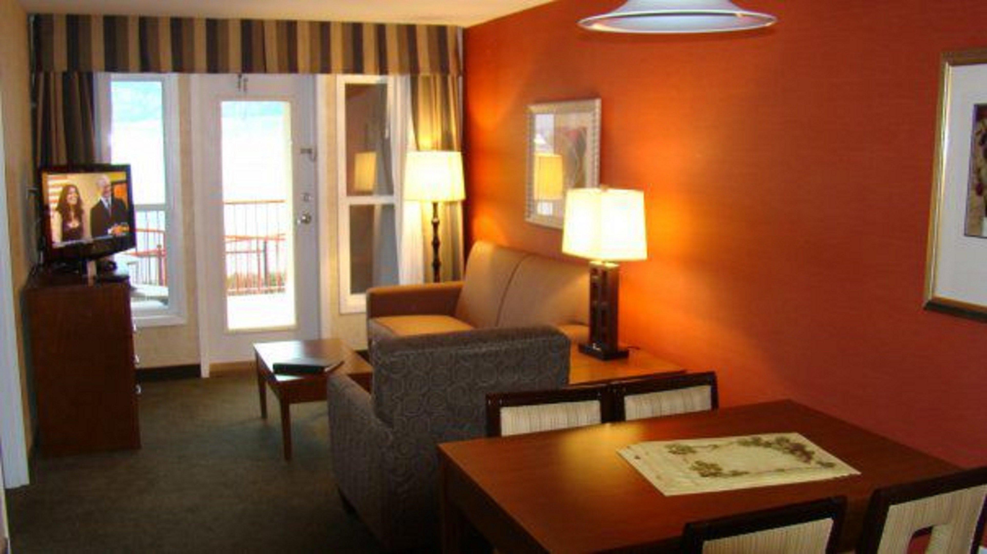 Holiday Inn Hotel & Suites Osoyoos By Ihg Exterior photo
