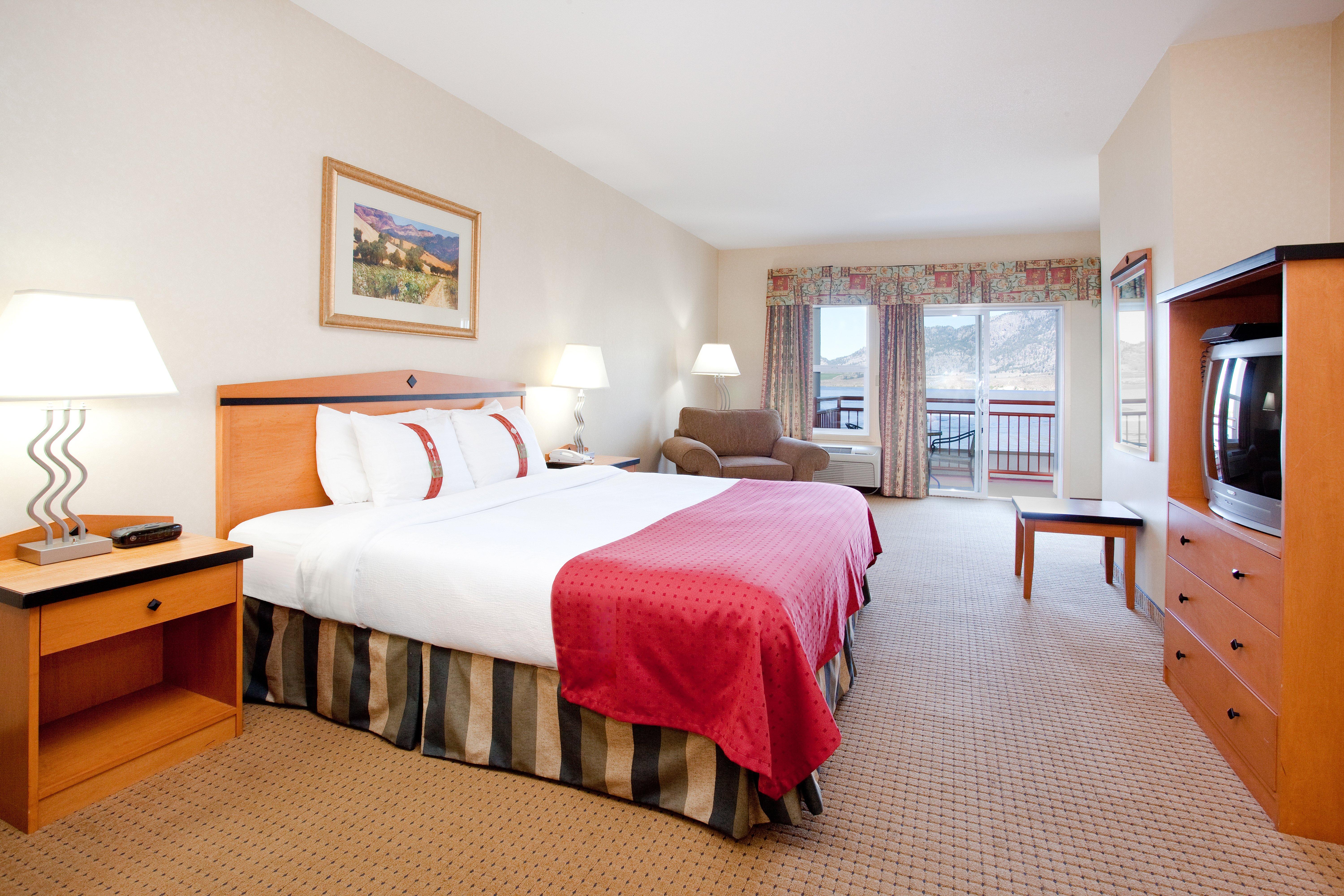 Holiday Inn Hotel & Suites Osoyoos By Ihg Exterior photo